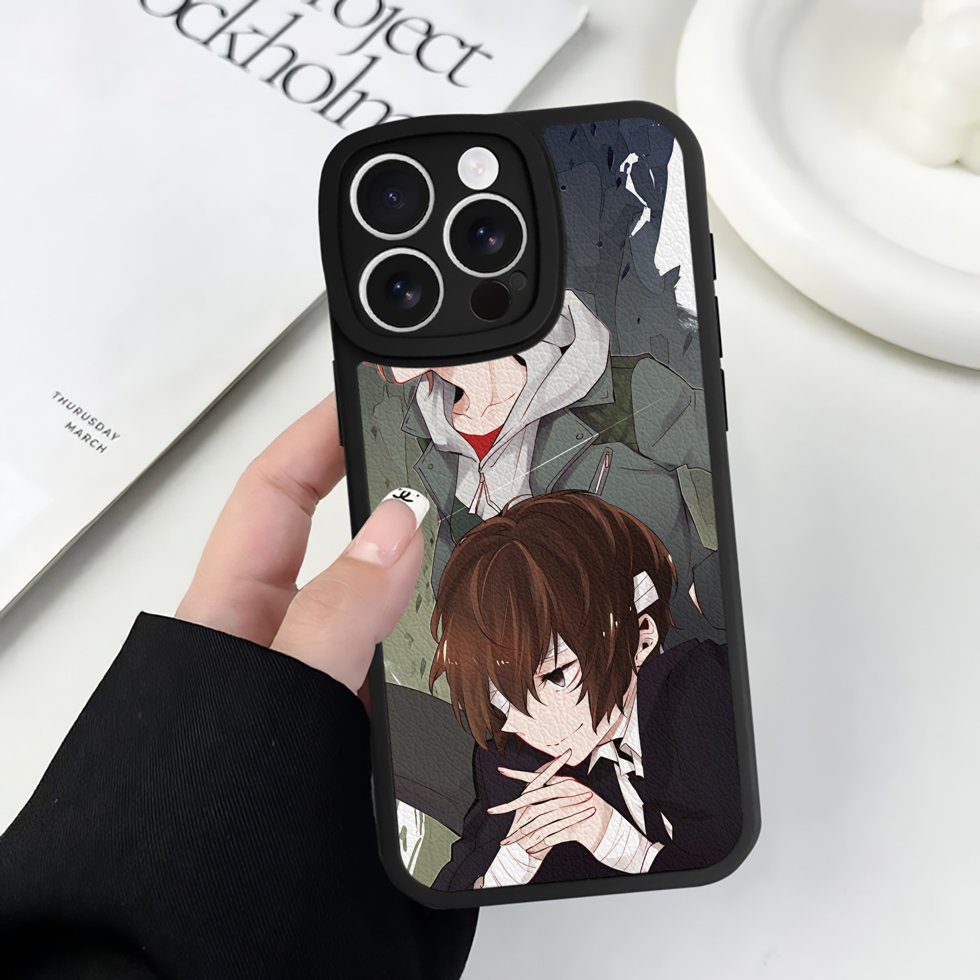 （画像用） 文豪ストレイドッグス Bungo Stray Dogs 【iPhone 16シリーズ対応】シリコンスマホケース（レザー調） 材質：シリコン